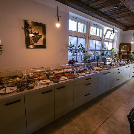 Landhotel Rosenhof Garni Am Plauer See Mit Ladesaeule Fuer E-Autos Quetzin Ngoại thất bức ảnh